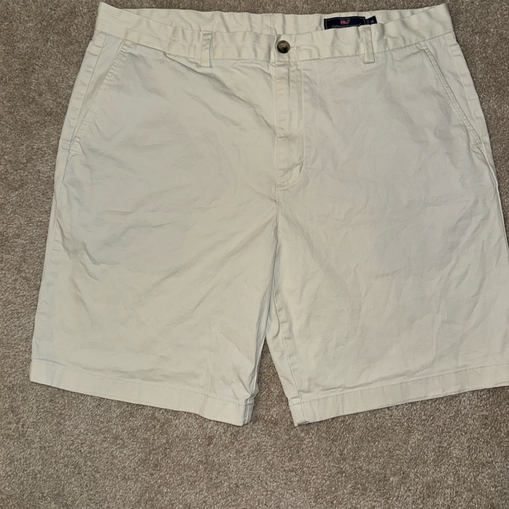 Vineyard Vines Men's Size 38 Club Chino Flat Front Short Khaki Tan Shorts
